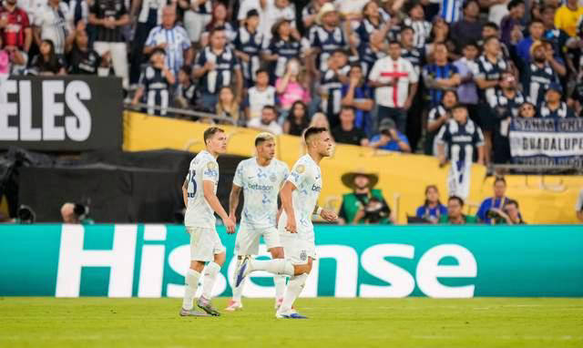 国米2-1险胜浦和，劳塔罗关键进球引球迷点赞